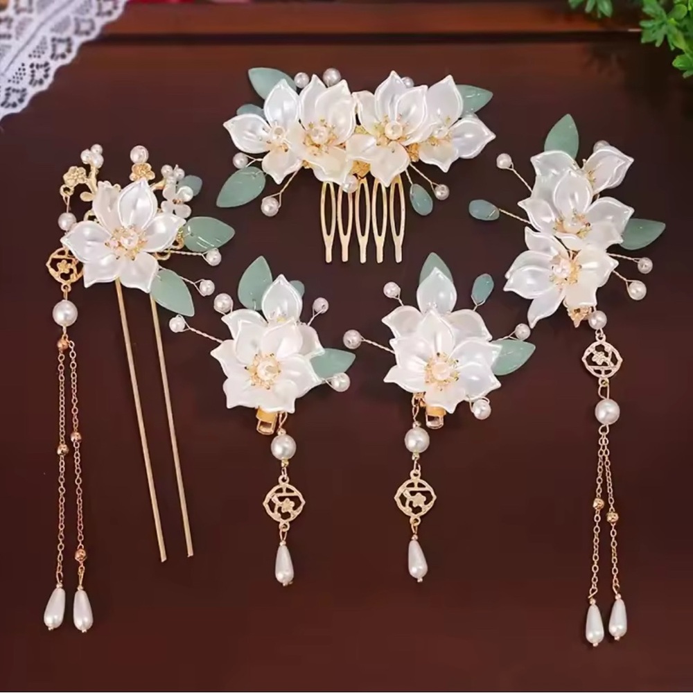 NWT Delicate White Floral Pearl bridal wedding Hair Accessory 5 piece Set